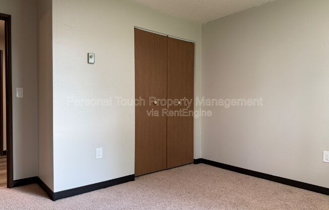 Studio, 1 bath, 400 sqft, $595, Unit 11a