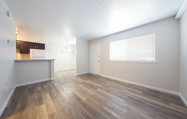 Studio, 1 bath, 450 sqft, $599, Unit 180-J