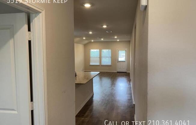 5519 STORMIE KEEP