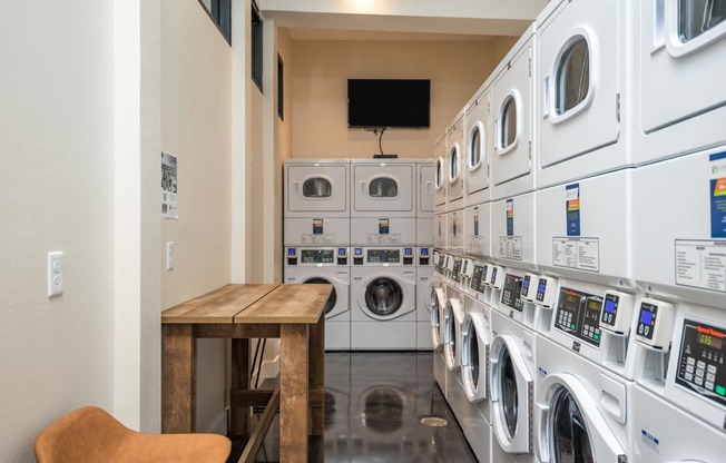 Caldera at Sunnybrook | 24 Hour Laundry Lounge