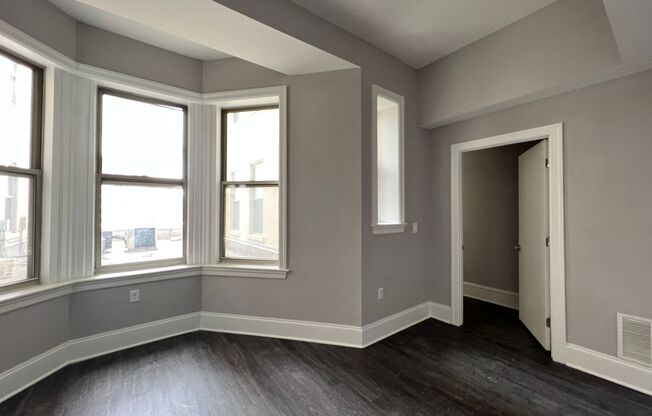 1 bed, 1 bath, 555 sqft, $1,458, Unit 206