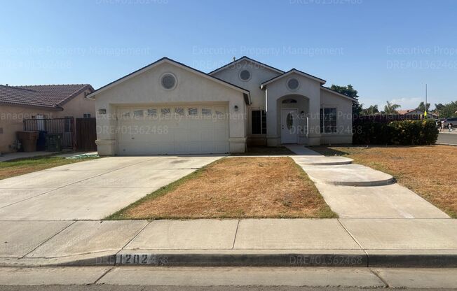 Corner lot 4-bedroom, 2-bathroom home