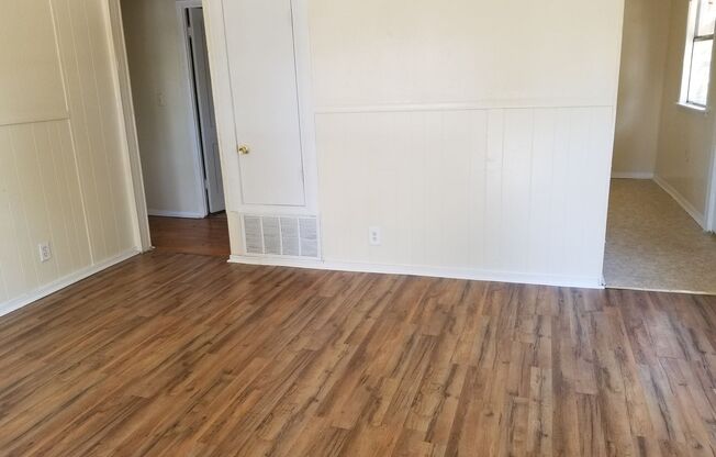 2 beds, 1 bath, $750