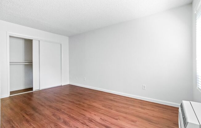 Studio, 1 bath, 273 sqft, $1,595, Unit A