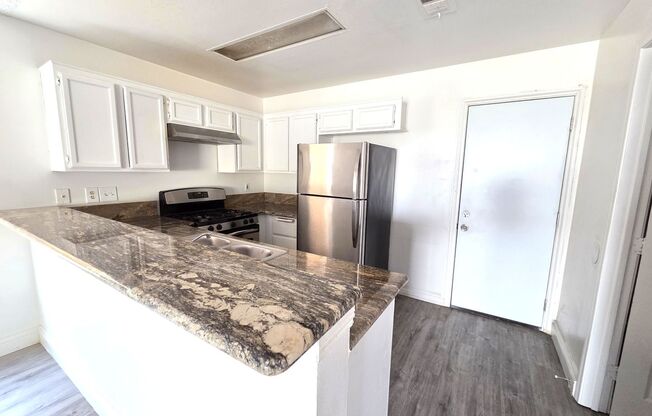 4 Bd Room 2 Story House with Covered Patio