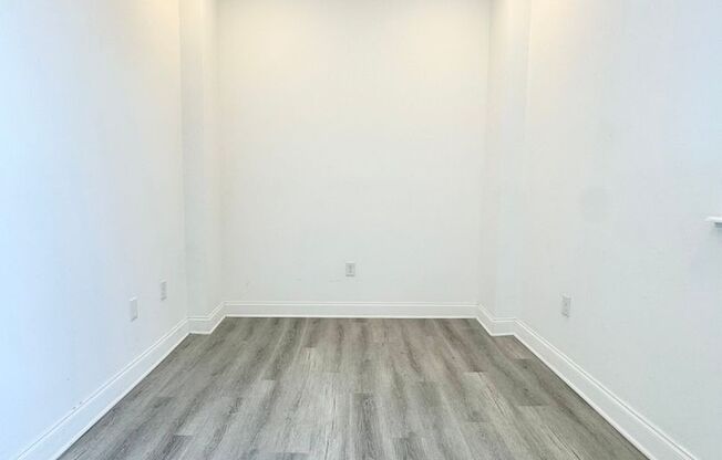 1 bed, 1 bath, 620 sqft, $1,250, Unit 309