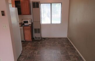 2 beds, 1.5 baths, $900