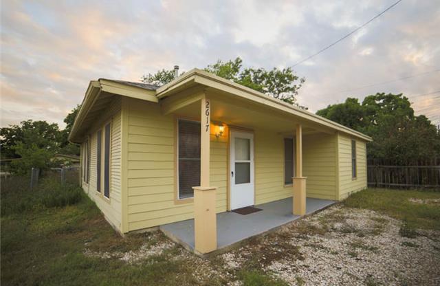 Cute Cottage in Central Austin!!