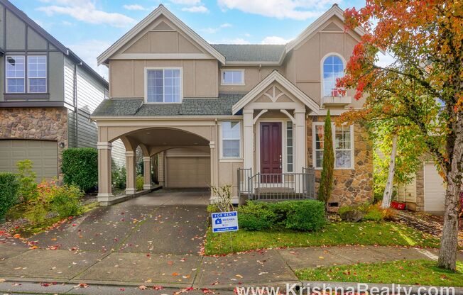 Gorgeous Exclusive Bauer Highland Community |3 BD | W/Den & Media Rm | 2.5 BA | Gourmet Kitchen Island | Findley/Stoller A+ Schools!