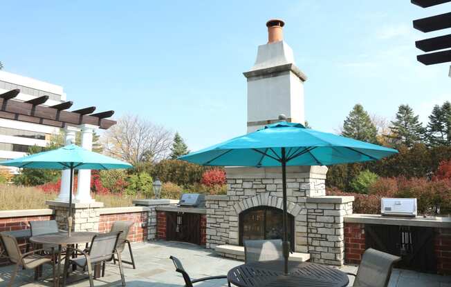 Outdoor Lounge w Fireplace & Grills