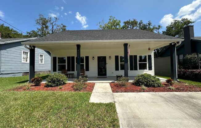 Adorable, Newer Home in Murray Hill!