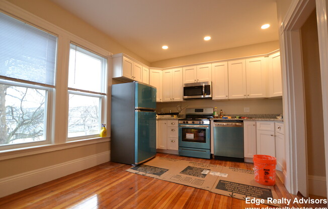 29 Sparhawk St