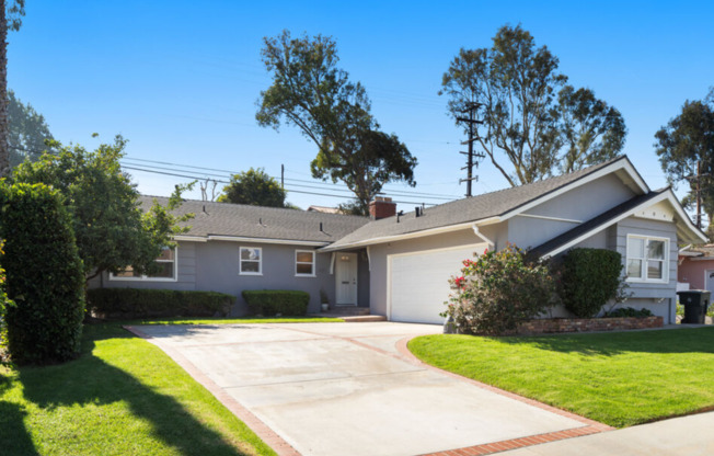 Upper Hollywood Riviera 3 Bedroom 2 Bath Home