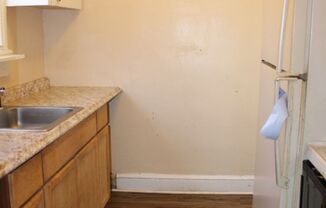 2 beds, 1 bath, $1,050