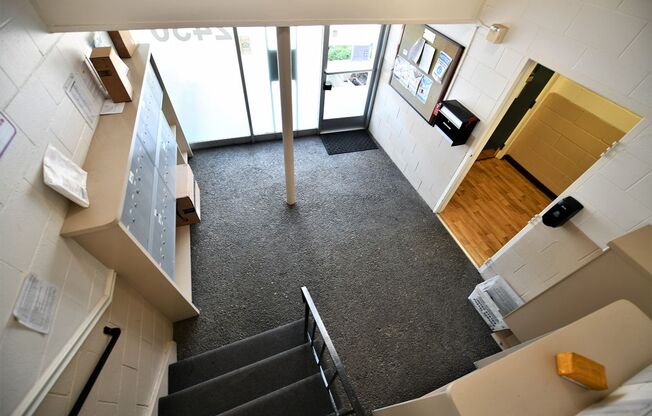 1p646 - The Glenn Building