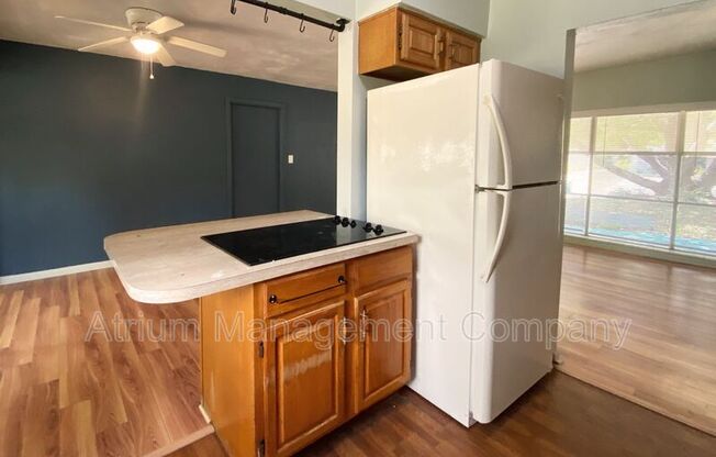 1338 PERUVIAN LN