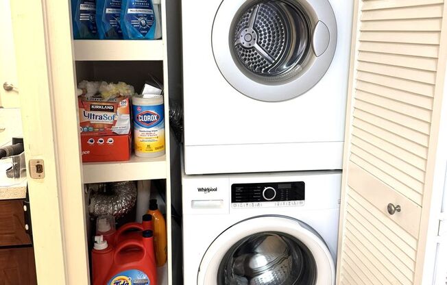 1 bed, 1 bath, $2,600