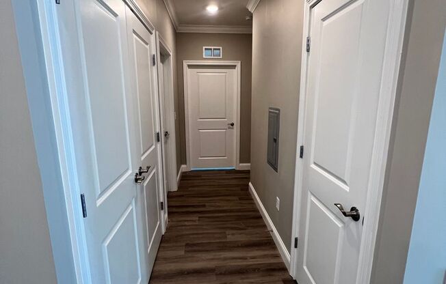 2 beds, 2 baths, 979 sqft, $1,130, Unit 914