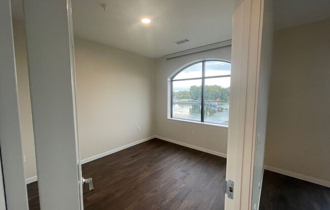1 bed, 1 bath, 693 sqft, $1,425, Unit 310