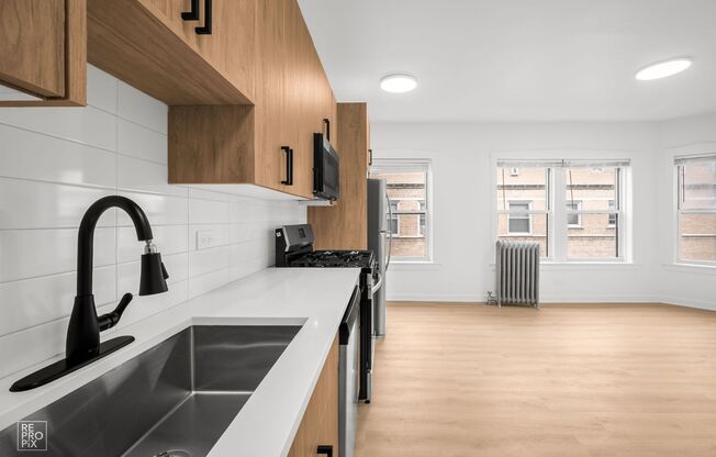 2 beds, 1 bath, 750 sqft, $2,095, Unit 1438-1F