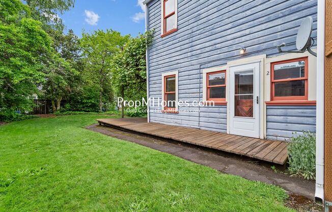 1102 SE Umatilla Street