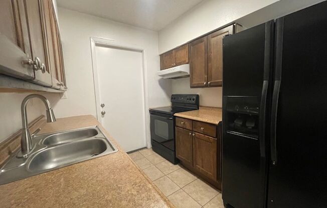 2 beds, 2 baths, 950 sqft, $1,250, Unit 534D