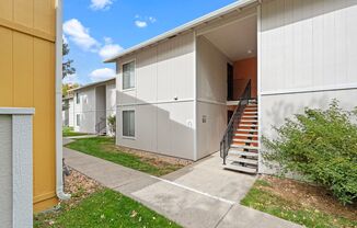 Fully Furnished 1BR/1BA Condo in Carson City