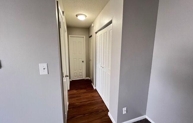 1 bed, 1 bath, 750 sqft, $850, Unit 26