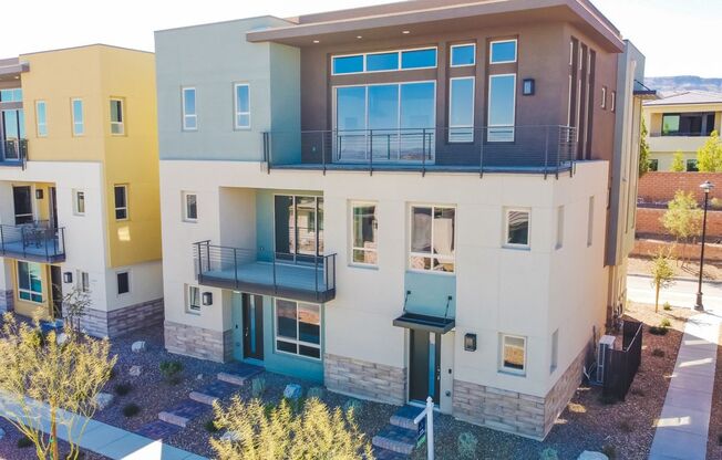 4277 Solace St ! 3 Bed / 3 1/2 Bath Summerlin Condo ! COMING SOON !