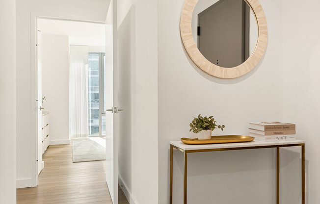 2 beds, 1 bath, $6,380, Unit 17J