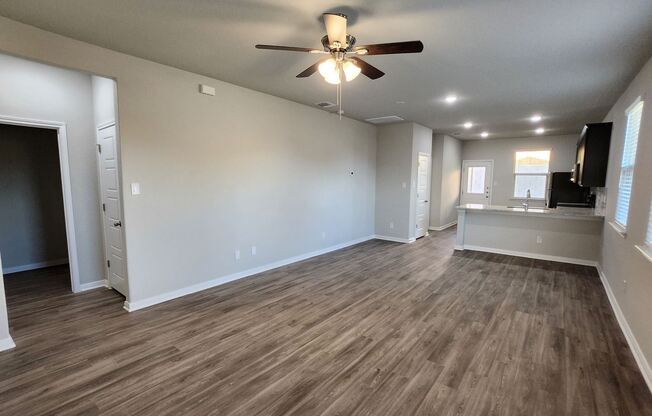 330/332 Caleb Court