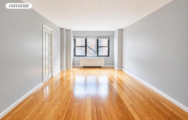 1 bed, 1 bath, $4,500, Unit 7J