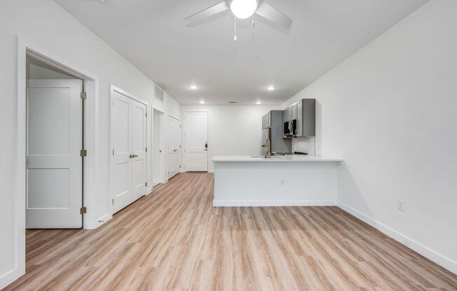 1 bed, 1 bath, 713 sqft, $1,535