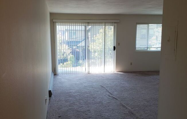 HHillCMQ -REF (Hillcrest Apartments)