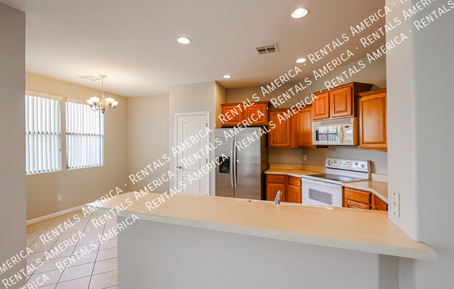 2218 N 135 DR