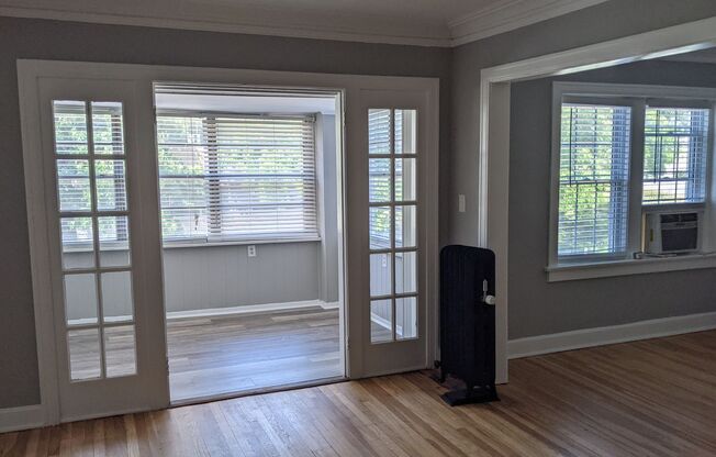 1 bed, 1 bath, 1,050 sqft, $1,195, Unit 131-133 East 46th St - 6