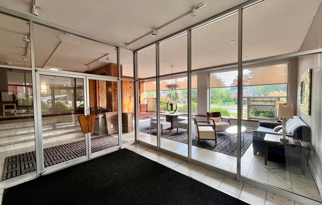 20 HAMMOND POND PKWY