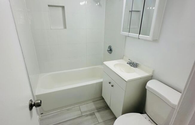 304 - 308 Central Dr