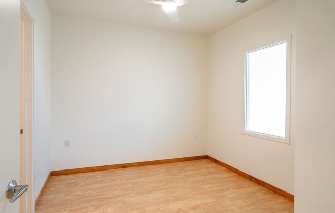 1 bed, 1 bath, 648 sqft, $1,090, Unit A212