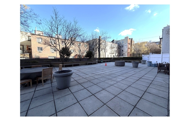 333 E 119 ST