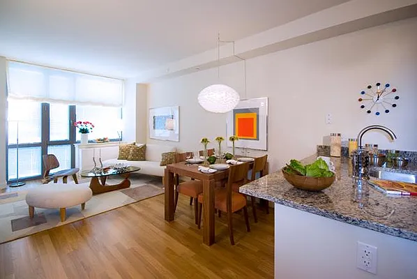 Studio, 1 bath, $5,600, Unit 23-B