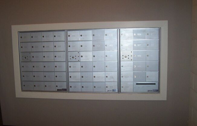 1 bed, 1 bath, $1,300, Unit APARTMENT 306