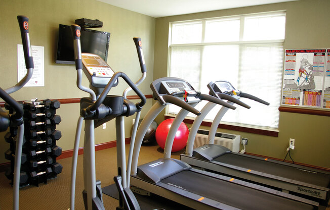 Cutting Edge Fitness Center | Middleton Wisconsin Apartments | Brownstone on Old Sauk
