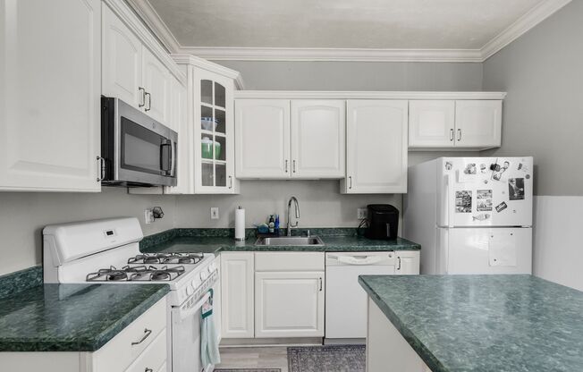 3 BR 2 bath Bloomfield/Upper Lawrenceville $2200/month plus utilities