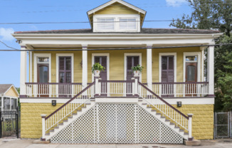 1212 ALT TREME ST