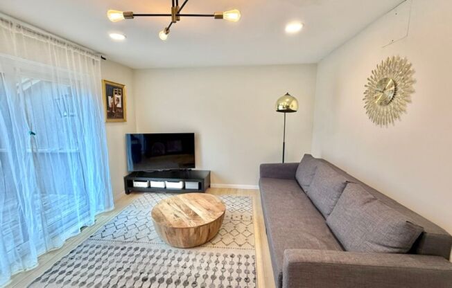 Charming 3-Bedroom, 2-Bath Home for Rent -Comfort & Convenience Await!
