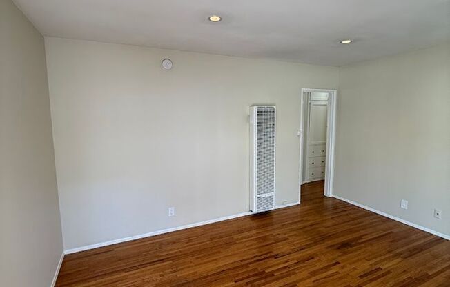 1 bed, 1 bath, 625 sqft, $1,795, Unit 11