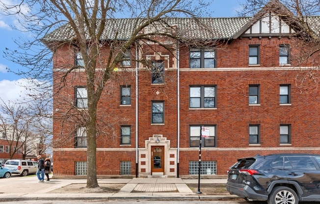 2615 N Spaulding Ave
