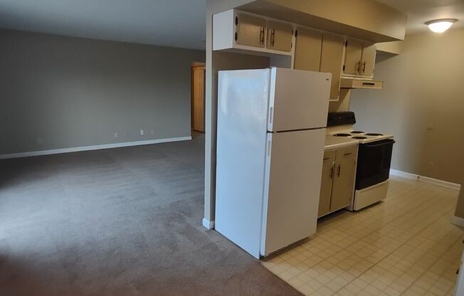 1 bed, 1 bath, 710 sqft, $829, Unit 84