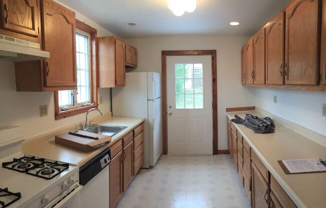 3 Bedroom Single Family House